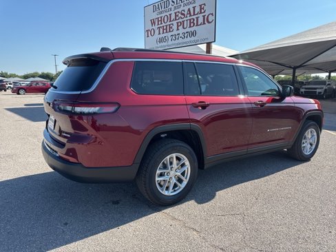 New 2025 Jeep Grand Cherokee L Laredo image 6