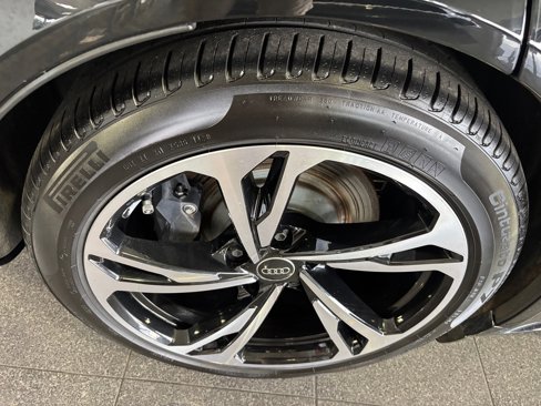 Used 2023 Audi e-tron GT Premium Plus image 16
