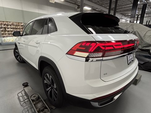 New 2026 Volkswagen Atlas Cross Sport SE image 17