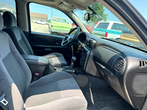 Used 2008 Chevrolet TrailBlazer LT w/ Sun And Sound Package image 15