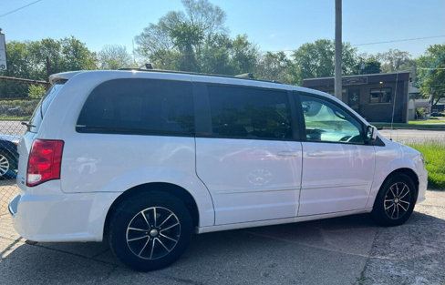 Used 2017 Dodge Grand Caravan GT image 6