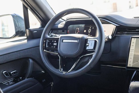 New 2025 Land Rover Range Rover Sport Dynamic SE image 17