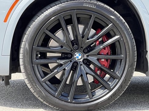 Used 2025 BMW X5 M60i image 15