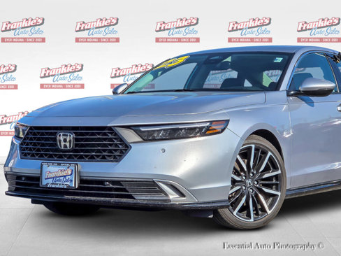 Used 2023 Honda Accord Touring image 2
