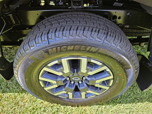 New 2026 Nissan Frontier SV w/ SV Convenience Package image 8