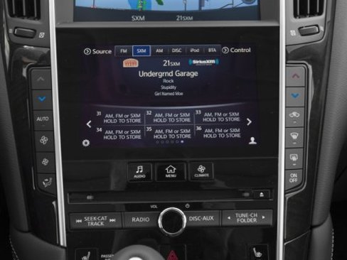 Used 2016 INFINITI Q50 Hybrid w/ Technology Package image 13