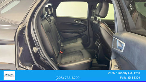 Used 2022 Ford Edge ST-Line w/ Cold Weather Package image 38