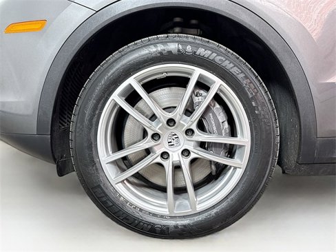 Certified 2023 Porsche Cayenne image 25