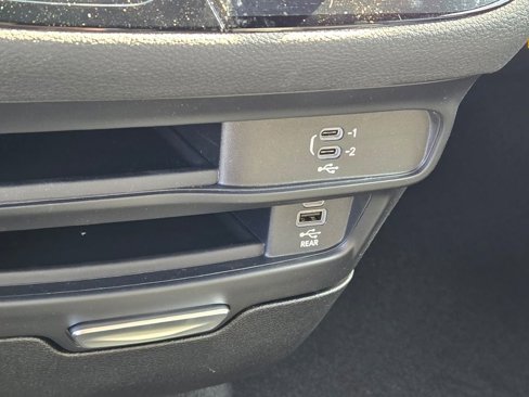 New 2026 Chrysler Pacifica Select image 29