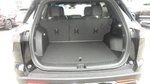 New 2026 Chevrolet Equinox RS w/ LPO, Floor Liner Package image 11