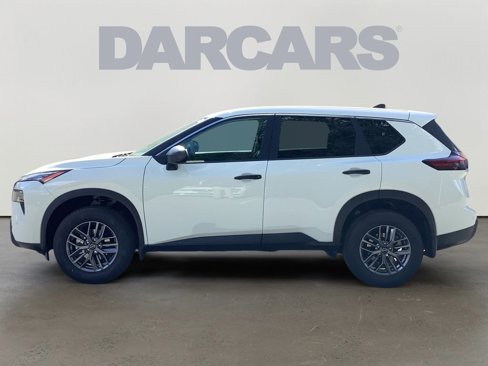 New 2026 Nissan Rogue S image 4