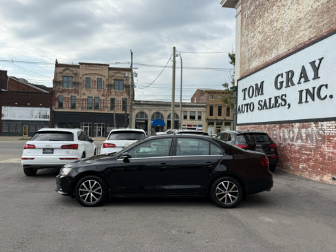 Used 2017 Volkswagen Jetta SE image 5