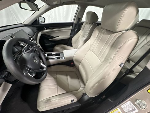 Used 2018 Honda Accord EX image 17