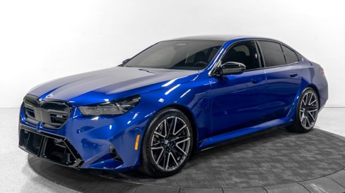 Used 2026 BMW M5 w/ Executive Package image 2