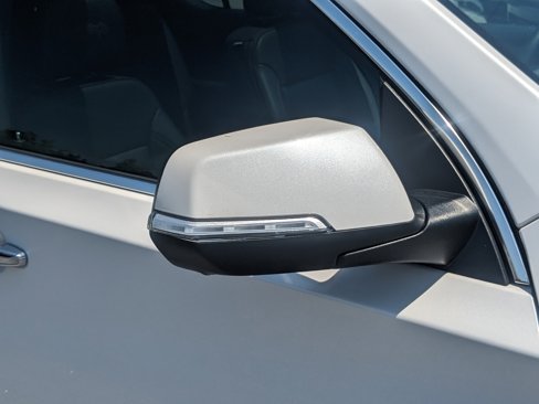 Used 2023 Chevrolet Traverse High Country image 12