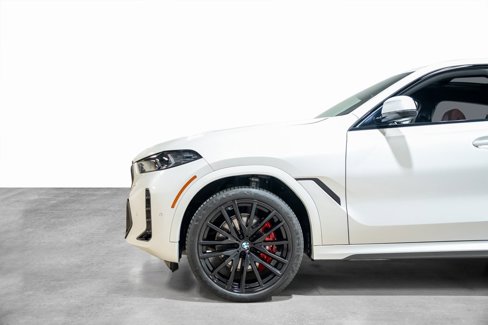 Used 2024 BMW X6 xDrive40i w/ M Sport Professional Package image 30