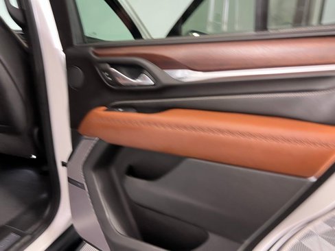 Used 2024 GMC Yukon Denali Ultimate image 37