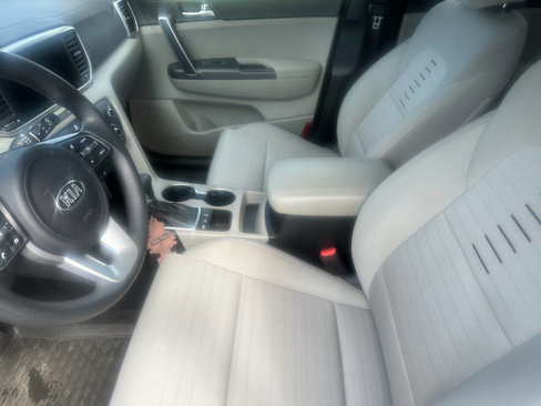 Used 2020 Kia Sportage LX w/ LX Popular Package image 8