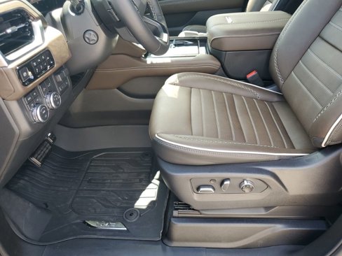 New 2026 GMC Yukon Denali Ultimate w/ LPO, Floor Liner Package image 33