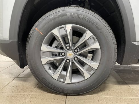 New 2026 Chevrolet Equinox LT w/ Convenience Package II image 8