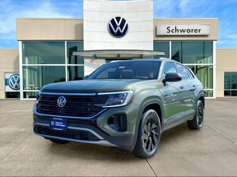 New 2026 Volkswagen Atlas Cross Sport SE image 2