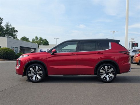 New 2025 Mitsubishi Outlander SEL image 6