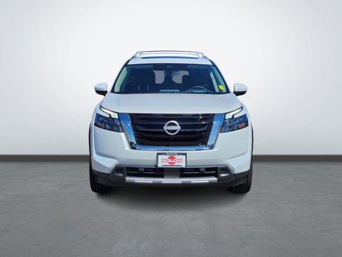 New 2025 Nissan Pathfinder Platinum w/ Cargo Package image 6