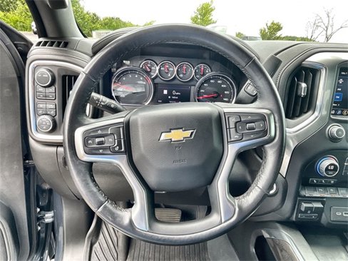 Used 2022 Chevrolet Silverado 1500 LTZ image 4