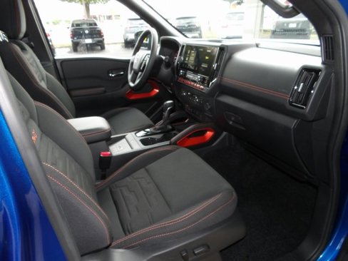 Certified 2025 Nissan Frontier Pro-X w/ Pro Convenience Package image 28
