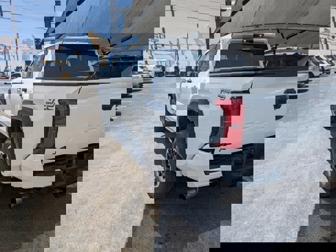 Used 2024 Toyota Tacoma TRD Off-Road image 7