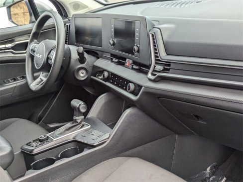 Used 2024 Kia Sportage LX image 32