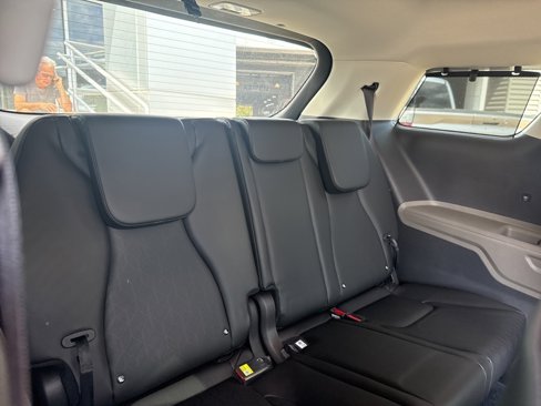 New 2026 Kia Carnival EX image 14