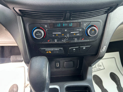 Used 2018 Ford Escape SE image 18