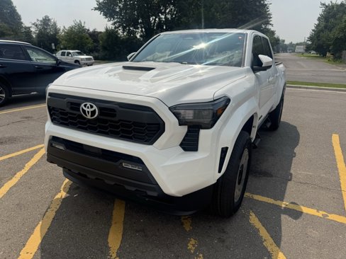 New 2025 Toyota Tacoma TRD Sport image 1