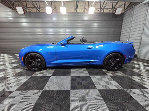 Used 2024 Chevrolet Camaro LT w/ RS Package image 8