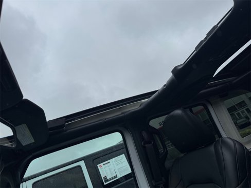 Used 2021 Jeep Wrangler Unlimited Sahara image 26
