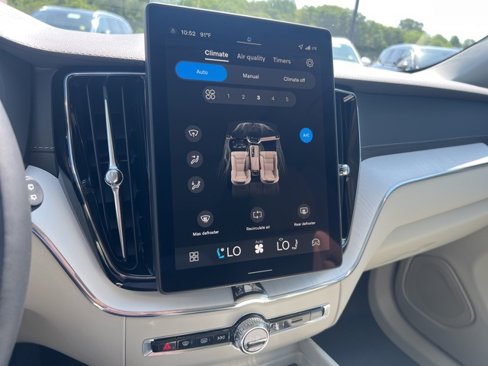 New 2026 Volvo XC60 T8 Ultra image 16