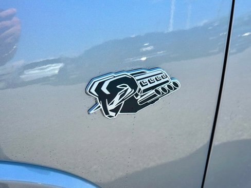 New 2026 RAM 1500 4x4 Crew Cab image 12