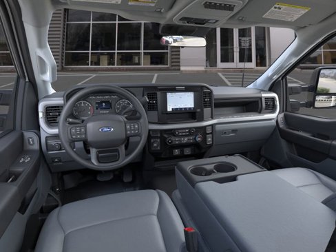 New 2025 Ford F550 4x4 Regular Cab Super Duty image 9