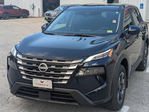 New 2026 Nissan Rogue SV image 3