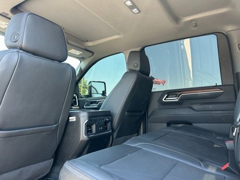 Used 2025 GMC Sierra 3500 Denali w/ Denali Reserve Package image 30