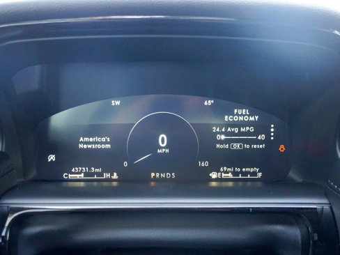 Used 2022 Lincoln Nautilus AWD w/ Premium Package image 22