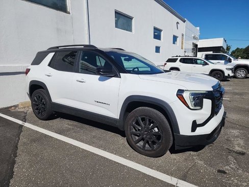 Used 2025 GMC Terrain Elevation w/ Black Edition image 4