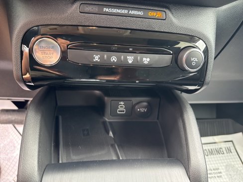 New 2025 Ford Escape Active w/ Active Premium Tech Pack image 18