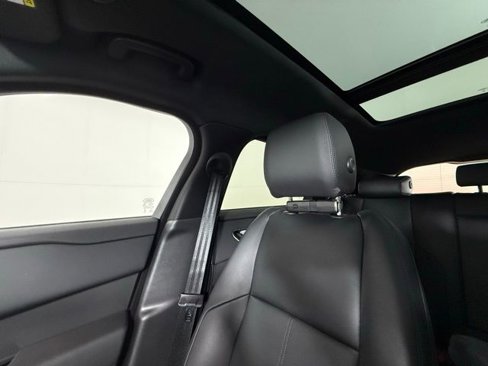 Used 2026 Land Rover Range Rover Velar S image 17