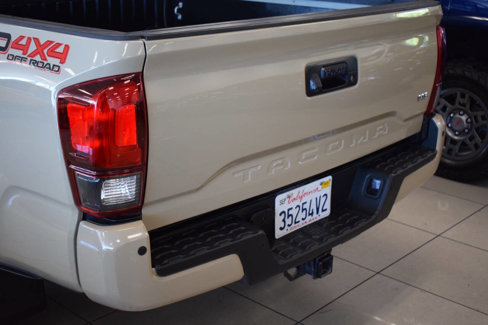Used 2019 Toyota Tacoma TRD Off-Road w/ Technology Package image 33