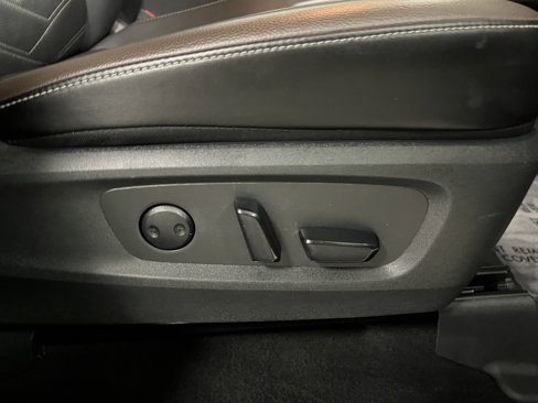 Used 2024 Nissan Pathfinder Platinum image 64