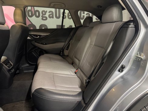 Used 2022 Subaru Outback Limited image 19
