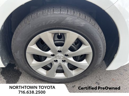 Used 2022 Toyota Corolla LE image 15