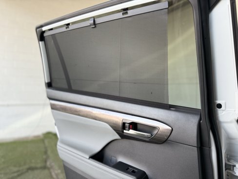 Used 2024 Toyota Highlander Limited image 29